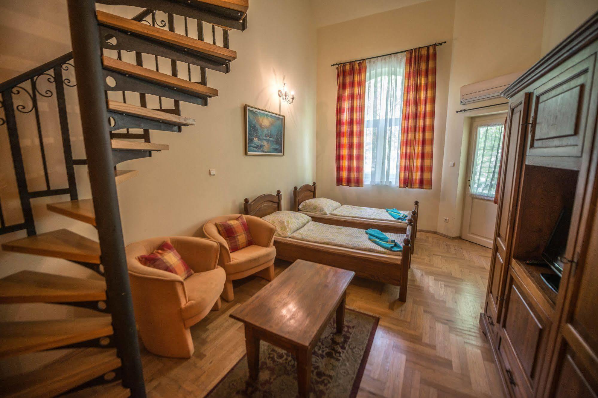 Apartment House Pater Siofok Exterior photo